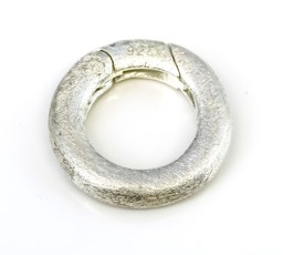 Vedere dettagli per Accorciatore per collana rotondo 20x3,5 mm argento satinato Immagine di Accorciatore per collana rotondo 20x3,5 mm argento satinato