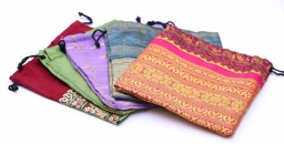 Zeige Details für Schmucktäschli "Divali" 12.5x12.5cm, Baumwolle Bild von Schmucktäschli "Divali" 12.5x12.5cm, Baumwolle