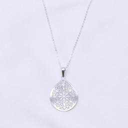 Zeige Details für Tropfen 'Masini' 30x22mm Halsekette 42+3cm, Silber 925 Bild von Tropfen 'Masini' 30x22mm Halsekette 42+3cm, Silber 925