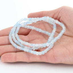 Zeige Details für Aquamarin fac. Würfel  4mm Armband Bild von Aquamarin fac. Würfel  4mm Armband