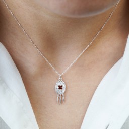 Zeige Details für "one’s heart at the right place". Halskette. Granat. Silber 925 Bild von "one’s heart at the right place". Halskette. Granat. Silber 925