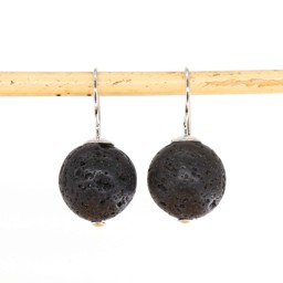 Vedere dettagli per "Perlina tonda. Lava. Orecchini. Argento 925 rodiato Immagine di "Perlina tonda. Lava. Orecchini. Argento 925 rodiato