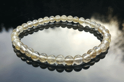 Vedere dettagli per Bracciale con perline di quarzo rutilato da 5-6 mm Immagine di Bracciale con perline di quarzo rutilato da 5-6 mm