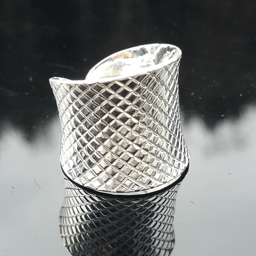 Zeige Details für Ring Karré, 19mm, hell, Silber 925 Bild von Ring Karré, 19mm, hell, Silber 925