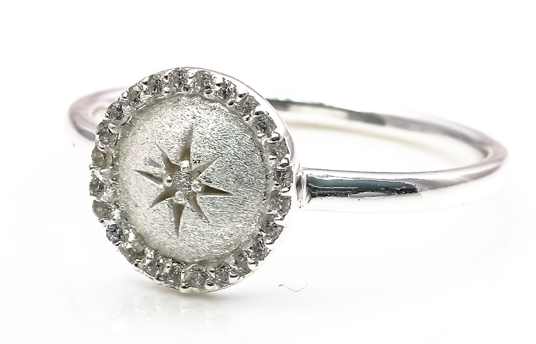 Immagine di Zirkonia Star 10mm mit CZ Ring, Silber 925