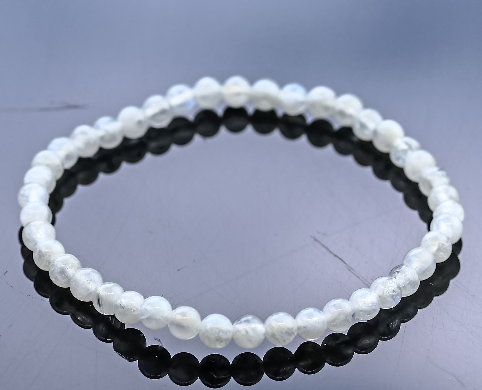 Bild von Mondstein Kugeln 4mm Armband (weiss)