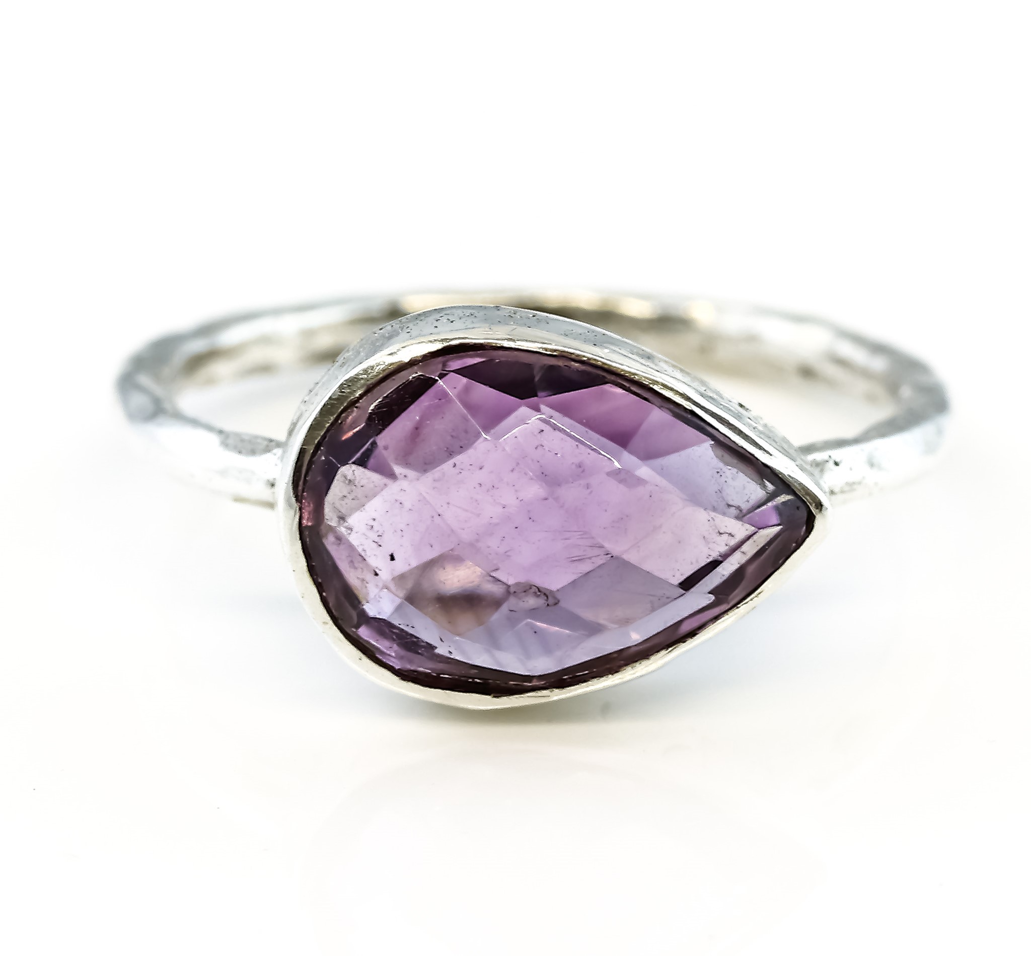 Image de Amethyst fac. Tropfen 9x12mm Ring, gehämmert, Silber 925