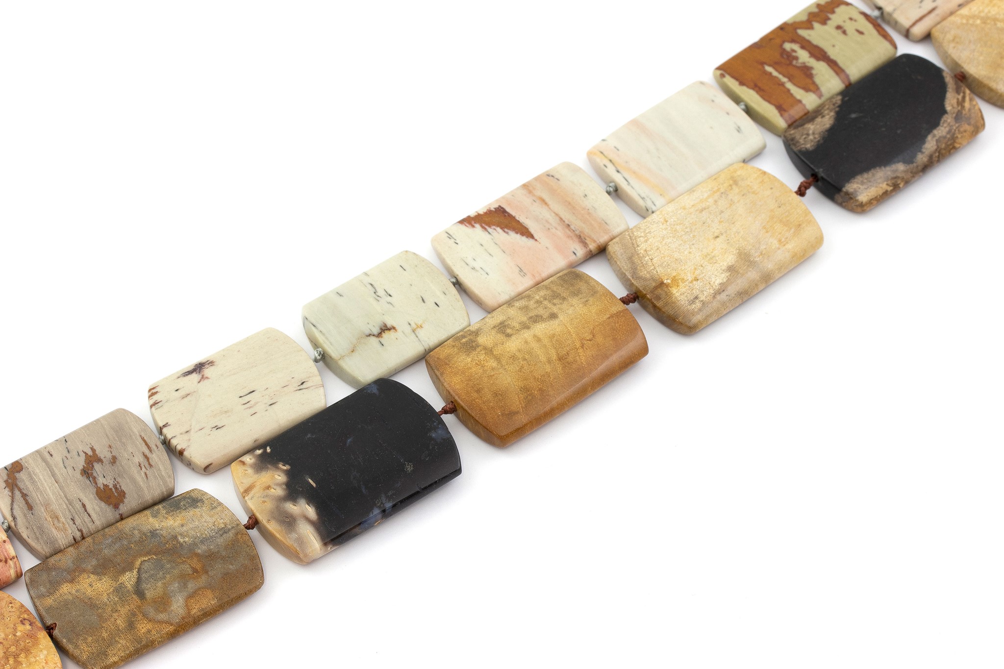 Immagine di Legno fossile maxi piatto 40x25mm filo