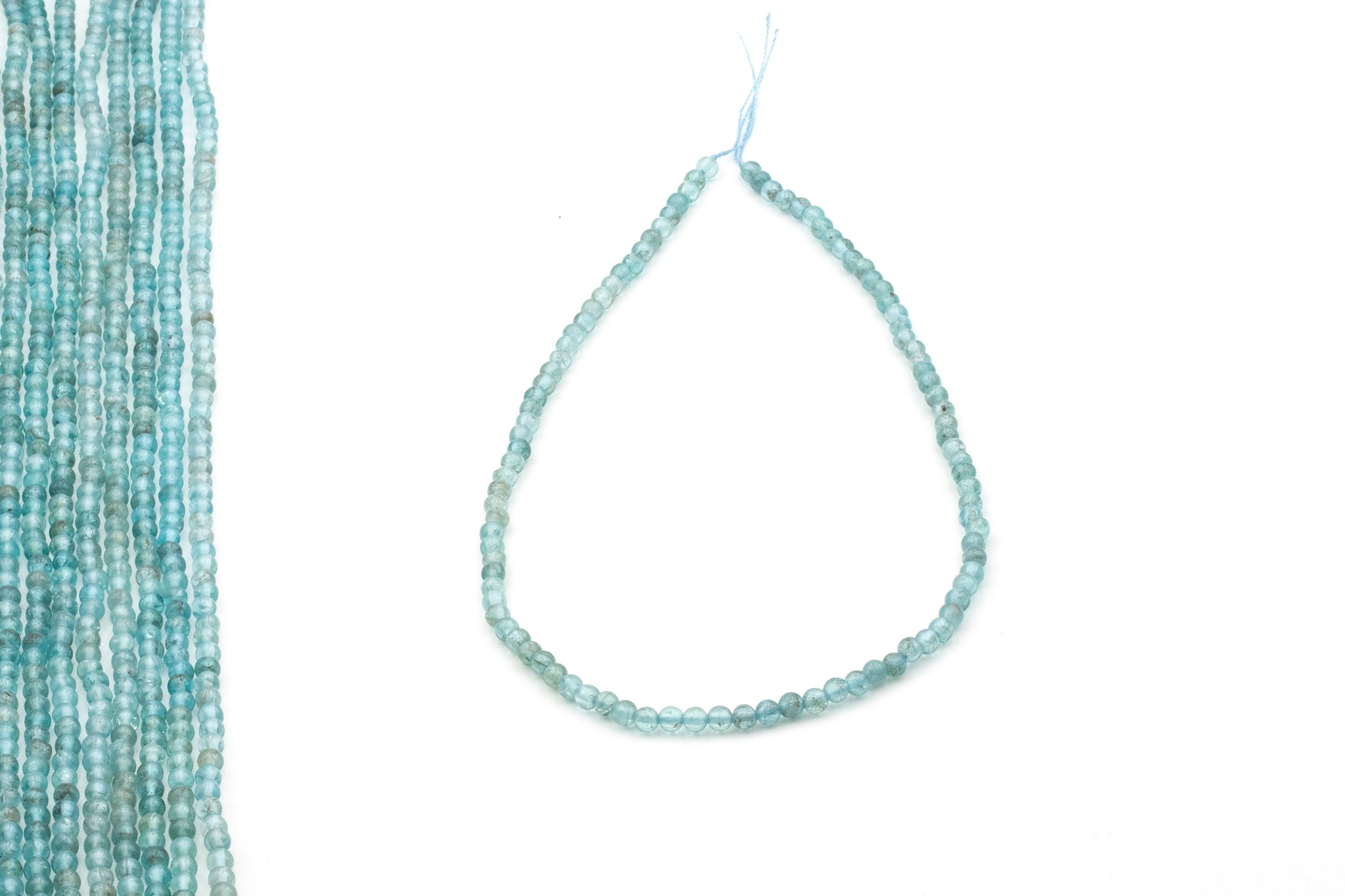 Bild von Apatit Kugeln  4mm hellblau Strang