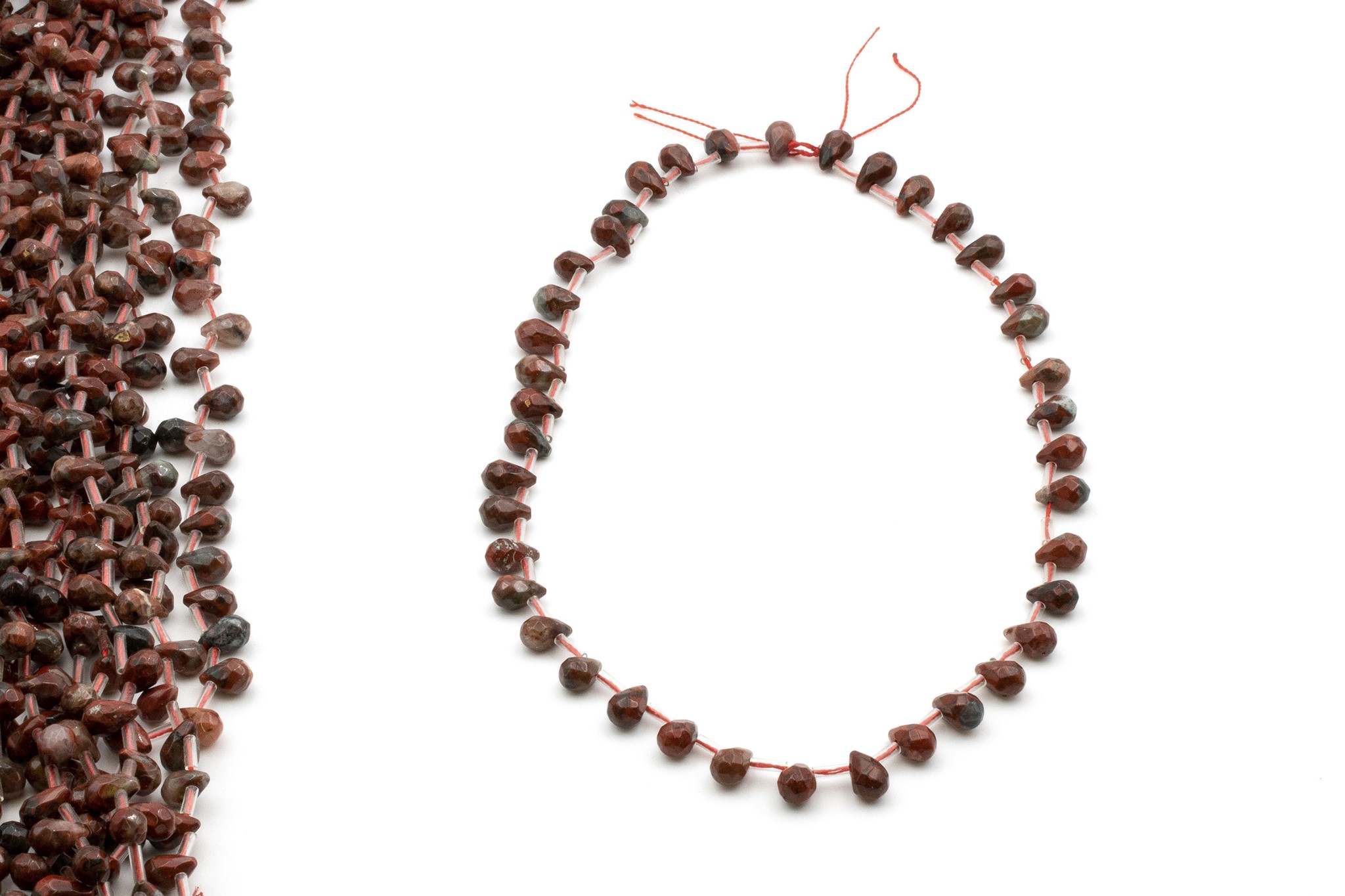 Immagine di Diaspro breccia sfaccettato. filo 6x9 mm