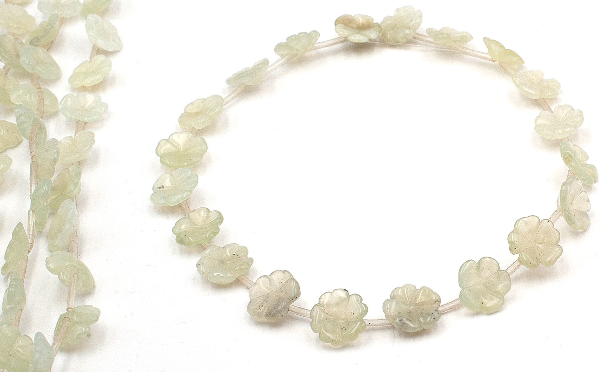 Bild von China Jade Blume 15x6mm Strang