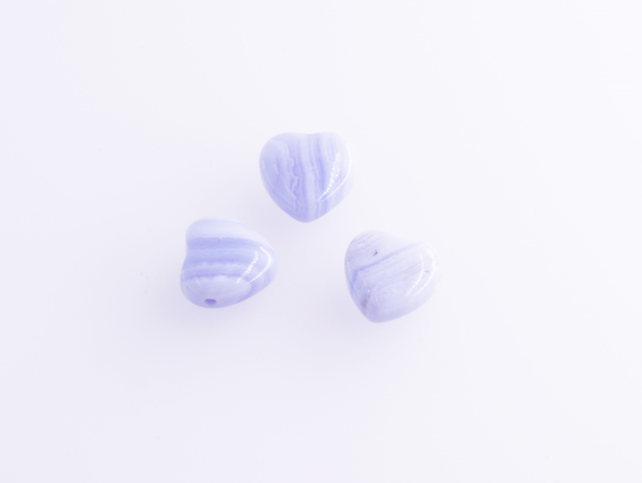 Bild von Chalcedon "Love Hearts" 20mm mit 2.5mm Loch Anhänger