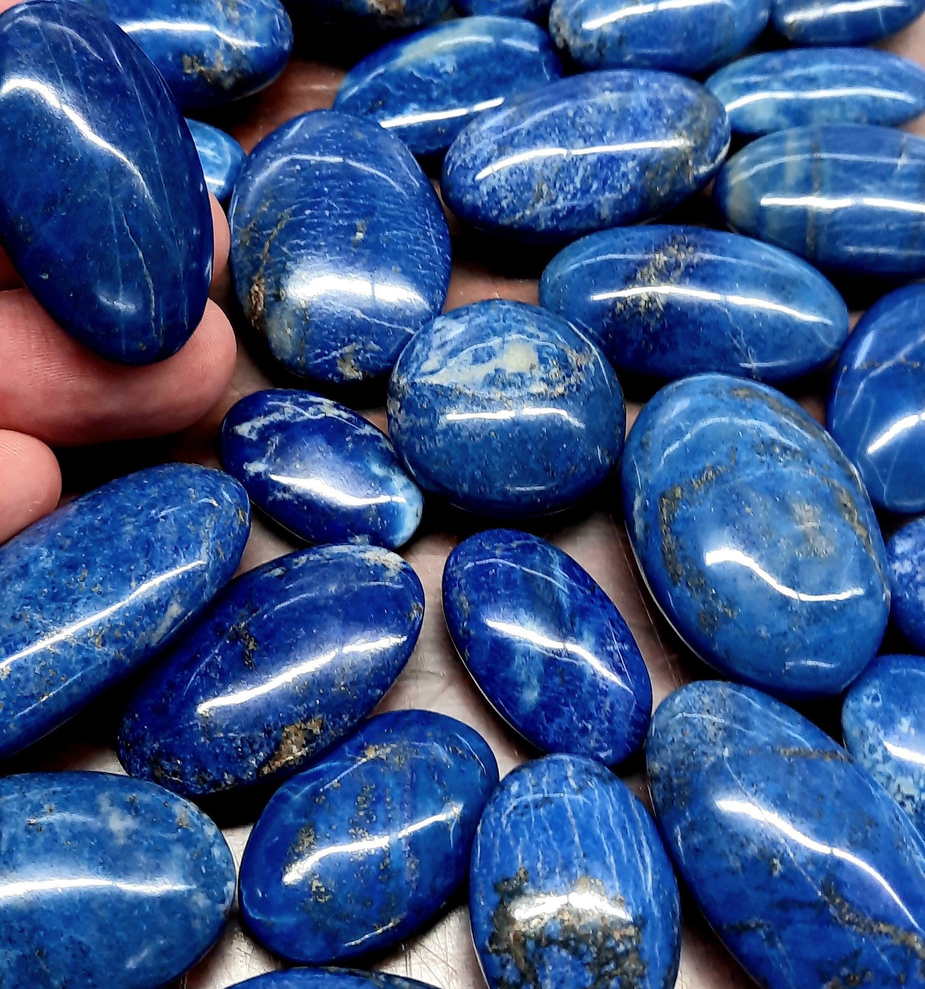 Bild von Lapis Seifensteine Extra-Qualität 2.5-3 x 4-5cm  (VE = 10Stk.)