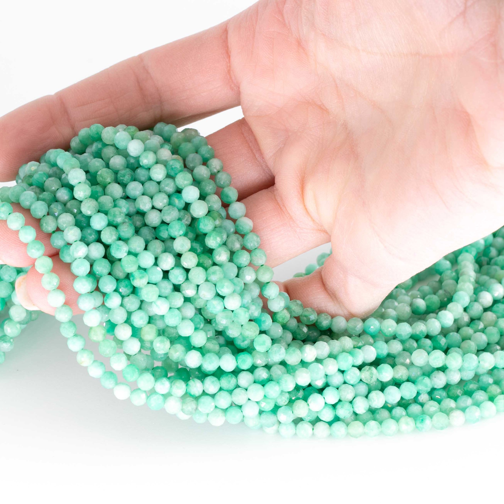 Immagine di Smeraldo sfaccettato. Perline tonde 4mm