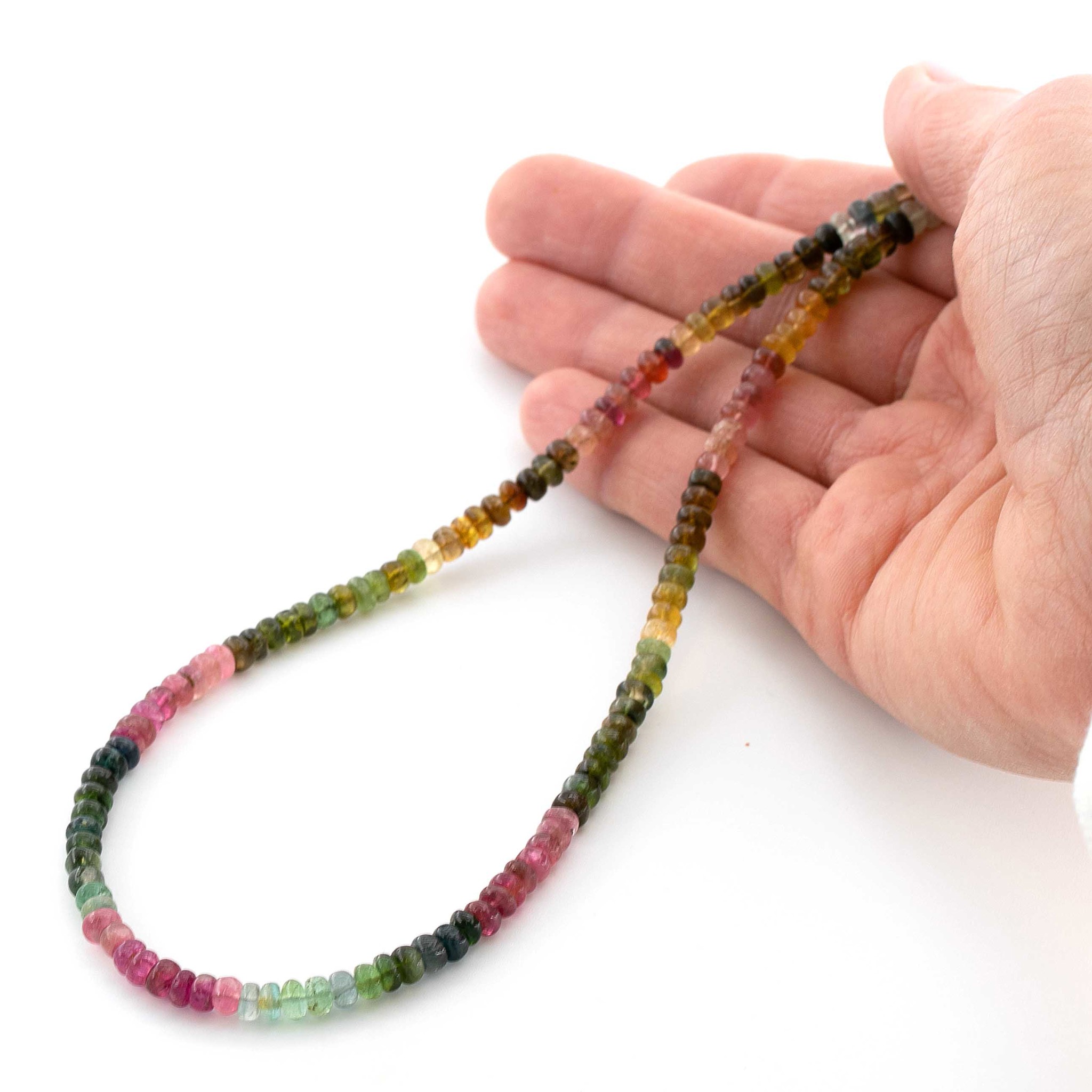 Bild von Turmalin farbig Button  5.5-5mm, Kette mit Silberverschluss