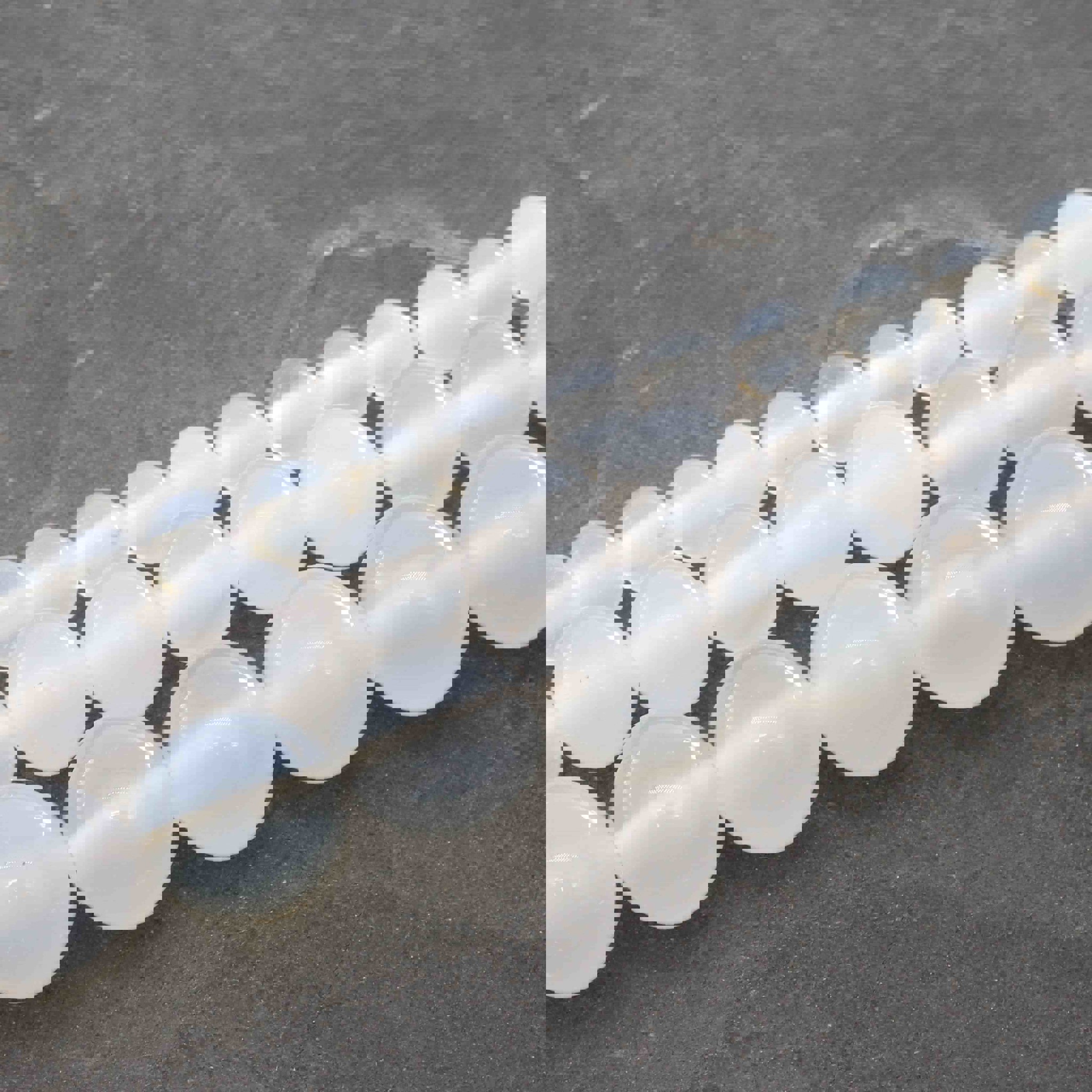 Image de Weisser Achat Kugeln Strang (Friedens-Achat)