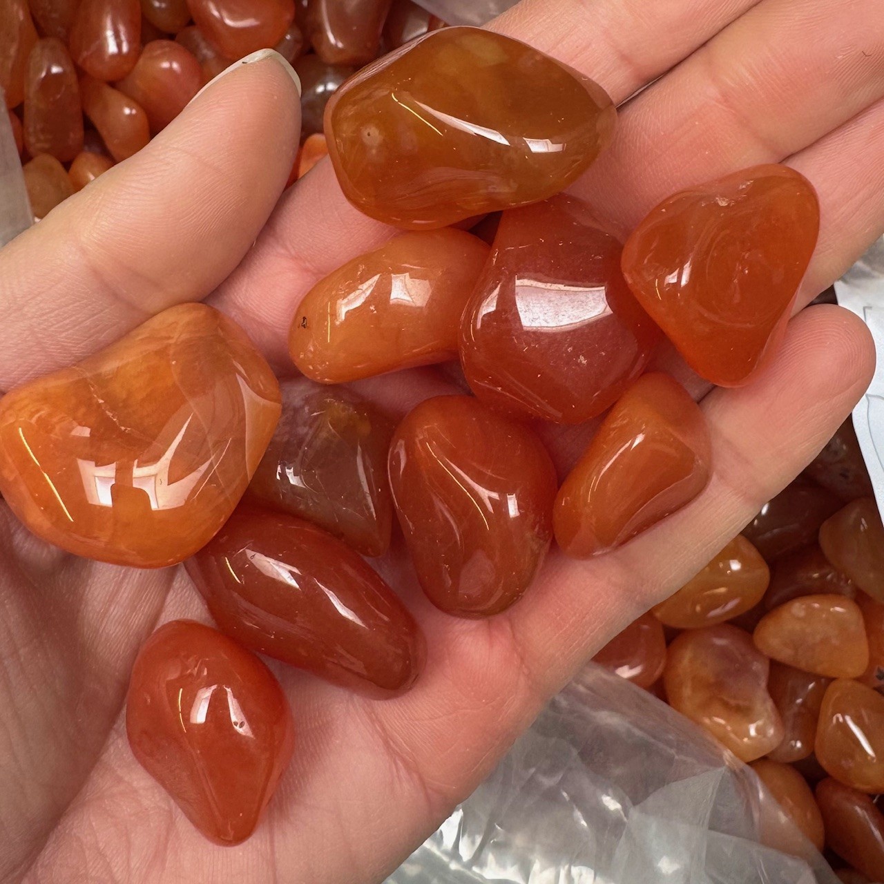 Bild von Karneol (natur) Botswana Extra Qualität Trommelsteine (VE: 250g)