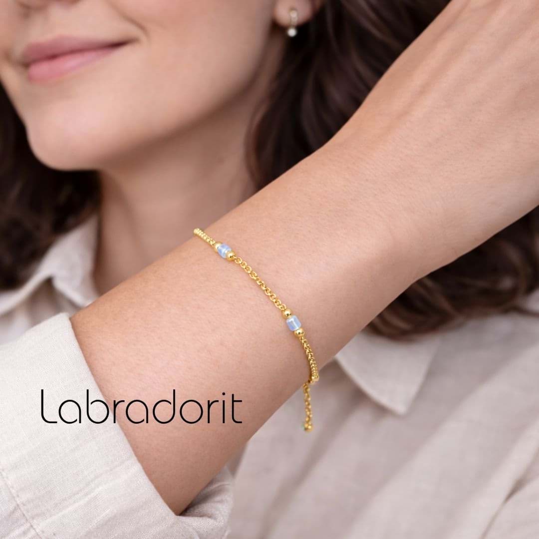 "Angeli su un filo". Labradorite. Bracciale. Argento 925 placcato oro