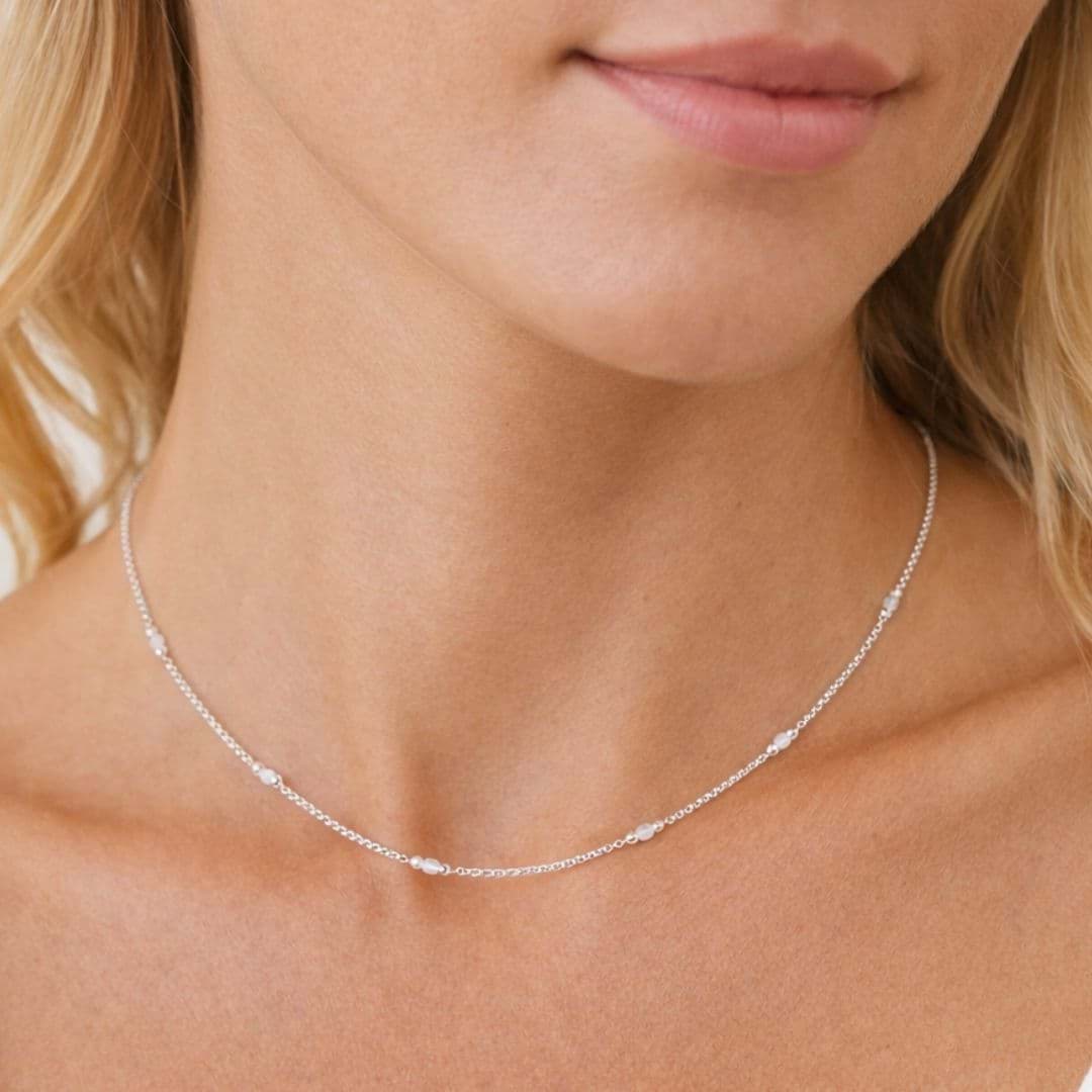 "angeli su un filo". Collana. Pietra di luna. Argento 925