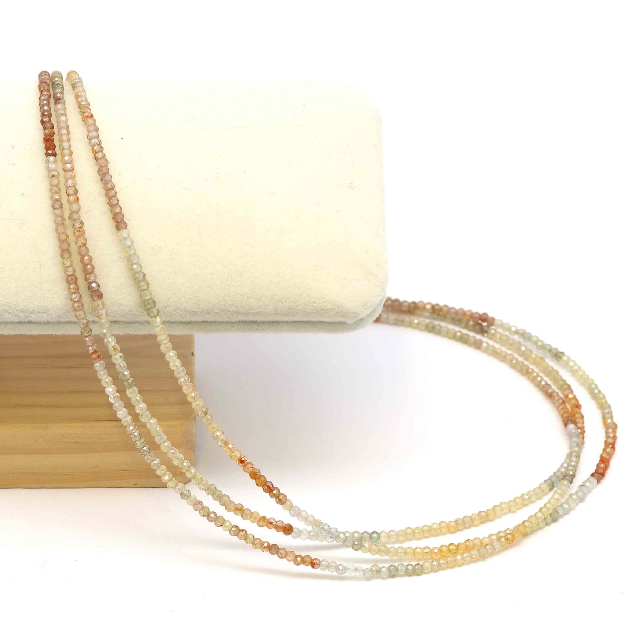 Zirkon fac. Kugeln  2.5mm Halskette mit Silberverschluss (orange/gelb/grün)
