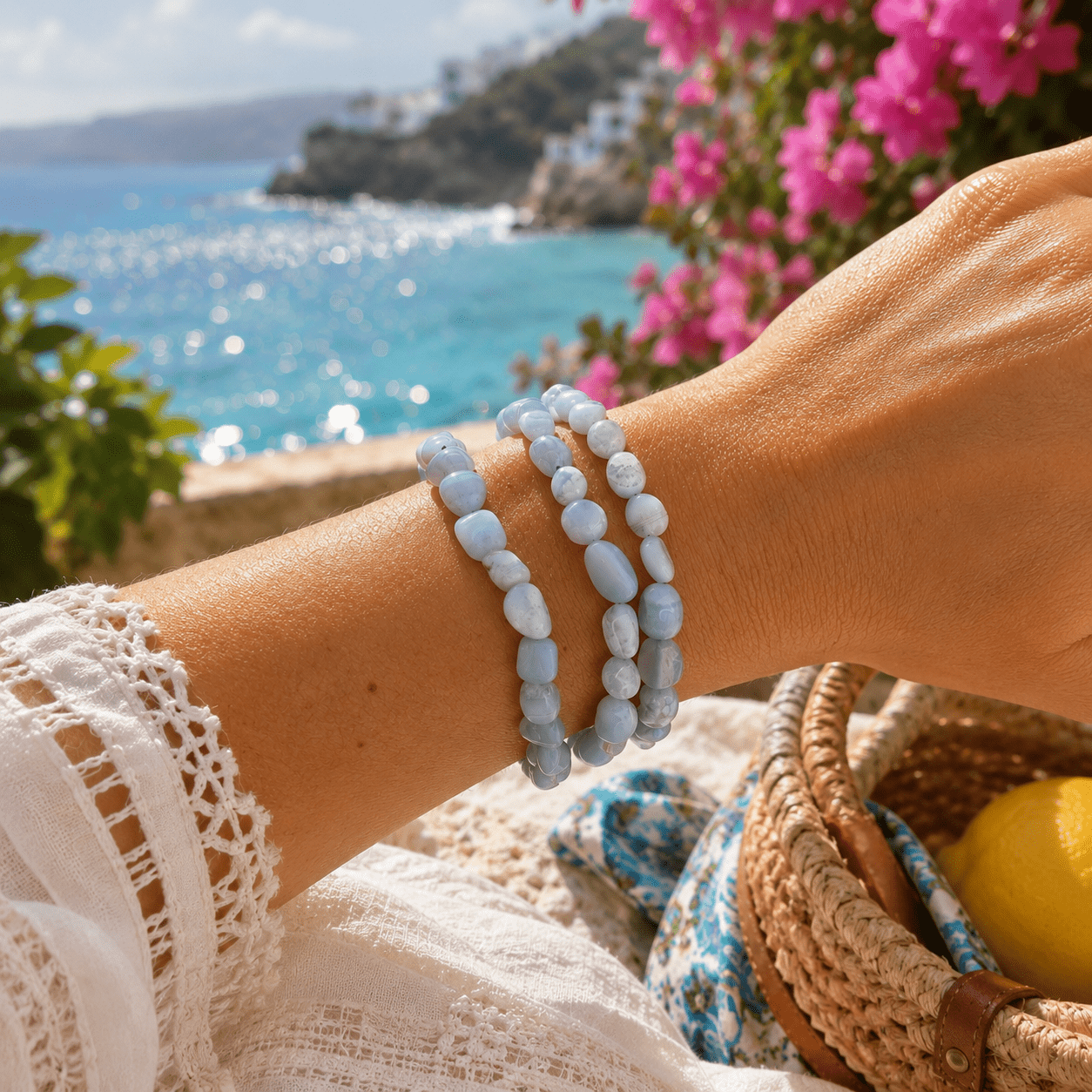 Chalcedon Nuggets  6-15mm Armband