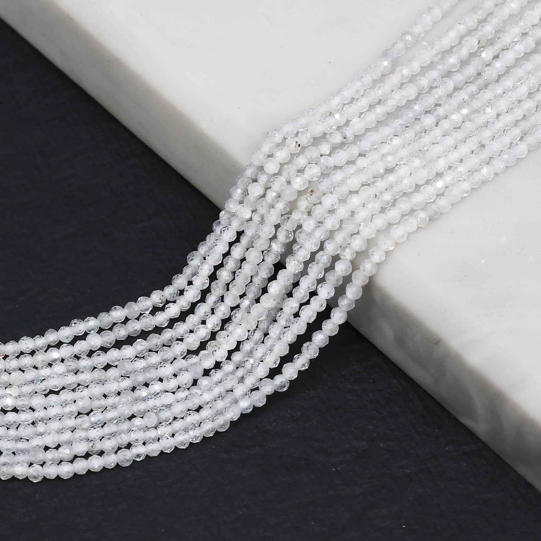 Zirkon fac. Kugeln  2mm Strang (weiss)