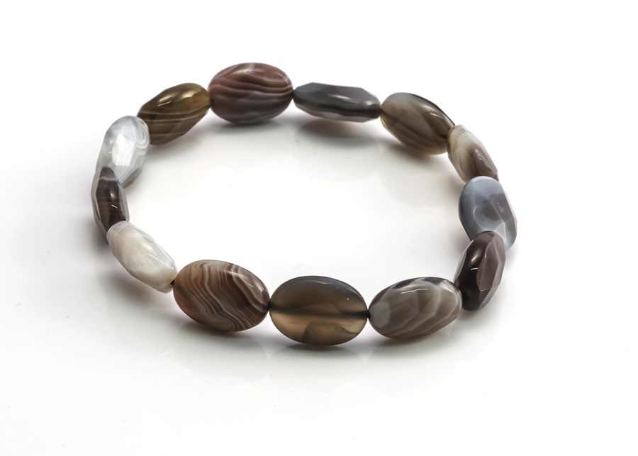 Bild von Botswana Achat facettierte Oval 10x14mm Armband