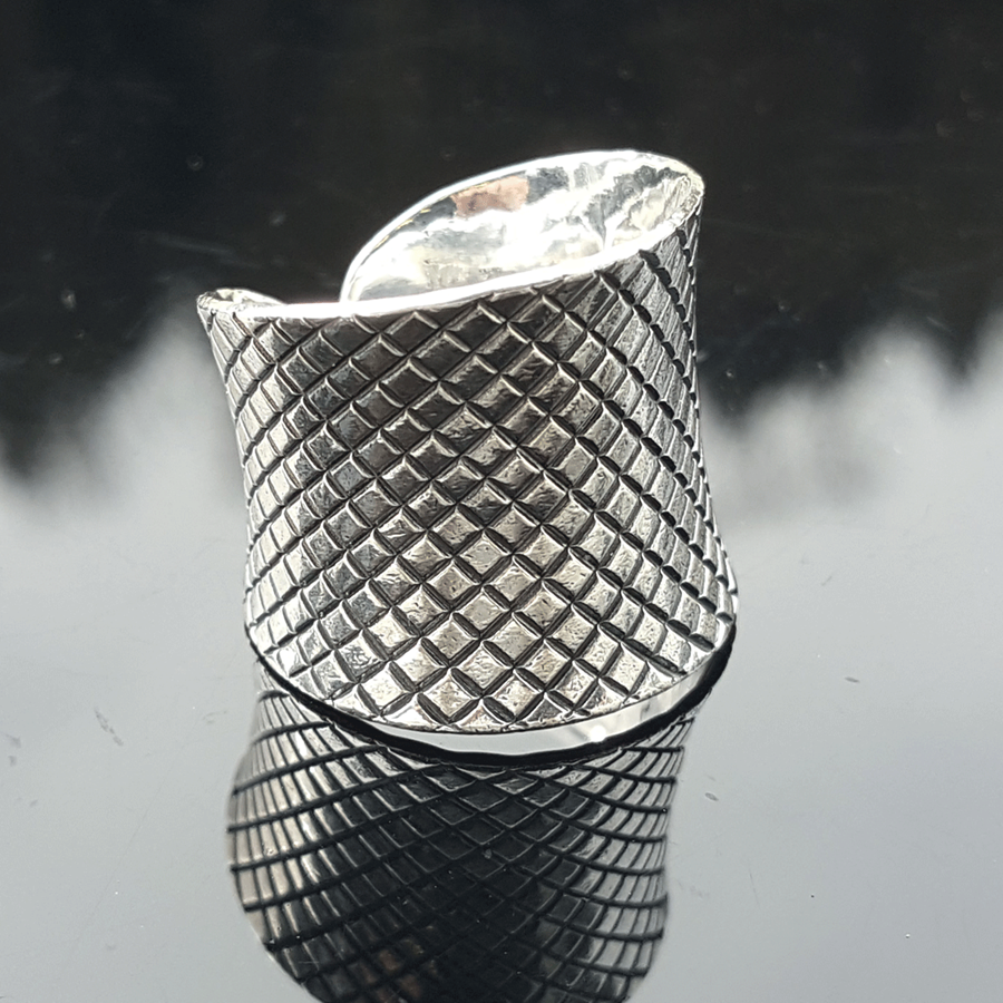 Bild von Ring Karré, 19mm, oxidiert, 925 Silber